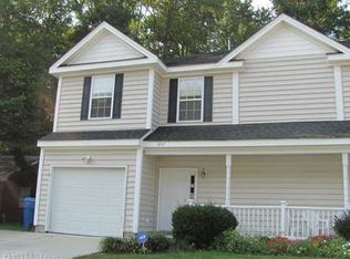 1221 Gunn Hall Dr, Virginia Beach, VA 23454