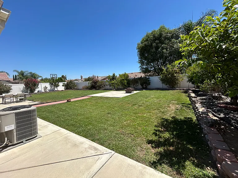7346 Lower Creek Cir — Photo 33