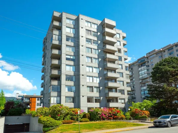 1341 Clyde Ave #701, West Vancouver, BC V7T 1E8