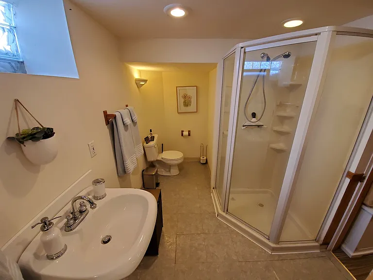 4248 S Pine Ave — Photo 17