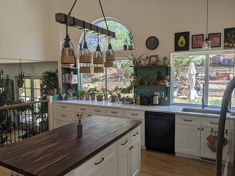 9268 Roadrunner Dr — Photo 3