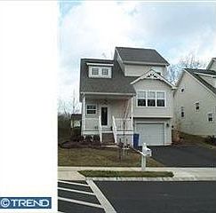 3rd image of 1633 Briarwood Dr