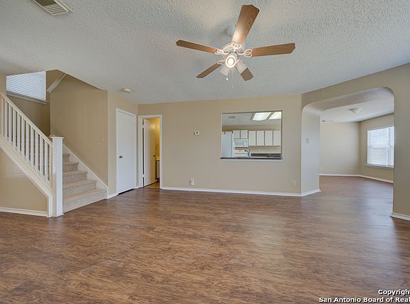 4th image of 8225 Laurel Bnd