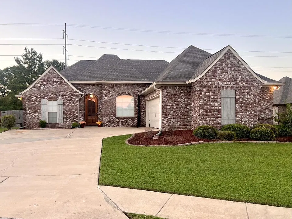 112 Western Ridge Cir