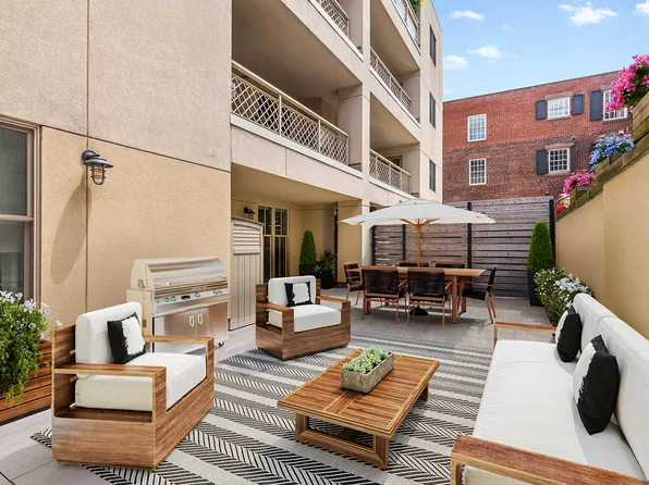 4 Water St APT 2C, Brooklyn, NY 11201