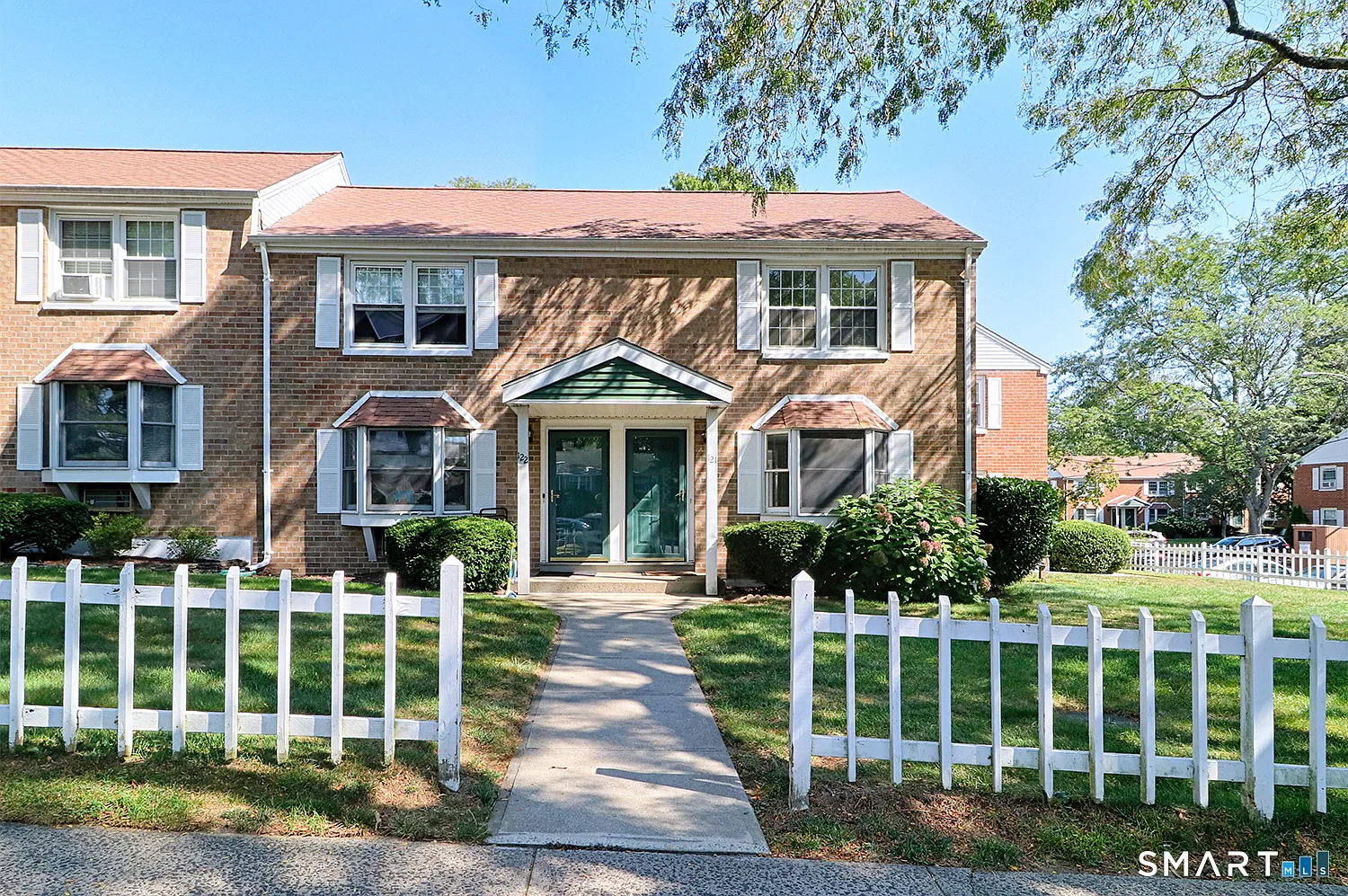 2 bed, 1.0 bath, 800 sqft, $2,700 — Photo 2