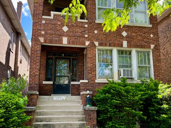 5705 S Sacramento Ave, Chicago, IL 60629
