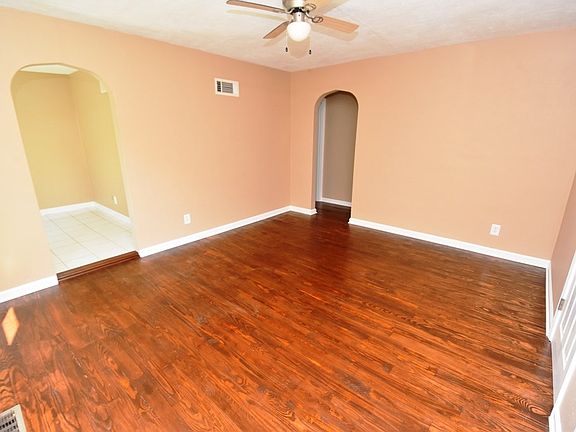 4th image of 254 N Williams St