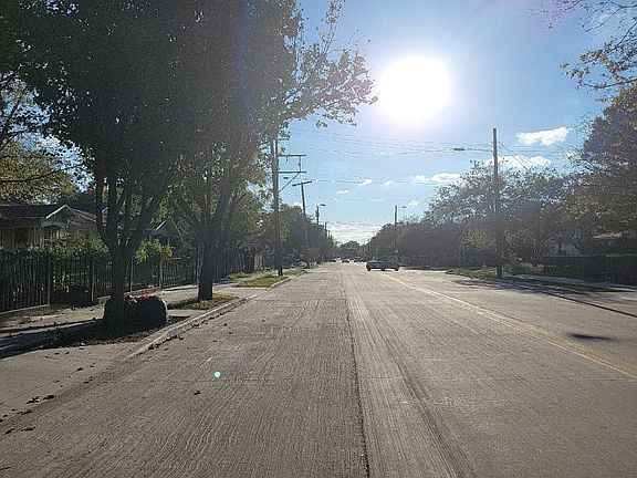 5th image of 5211 Lindsley Ave