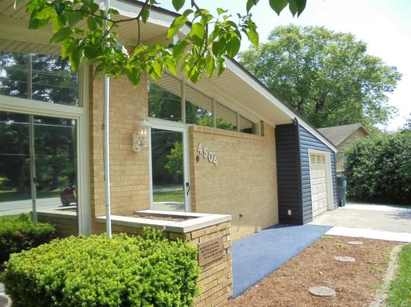 4504 W Peachtree Ln, Muncie, IN 47304