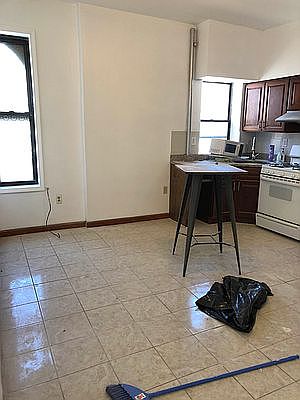 1st image of 118 Eldridge St Suite 14