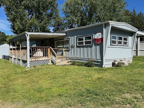 6 Bobber Rd, Lemoyne, NE 69146