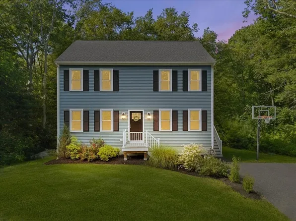 405 Norton Ave, Taunton, MA 02780
