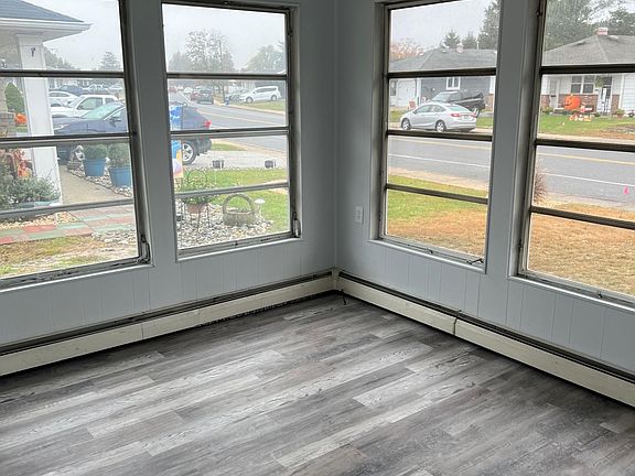 2nd image of 582 Jamaica Blvd
