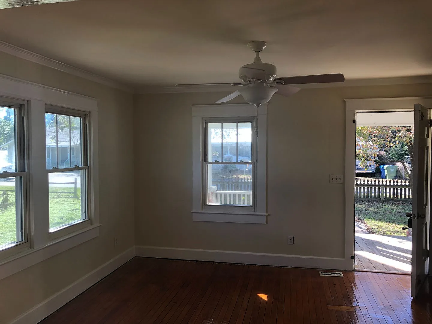 Charming Two-Bedroom Cottage in a Great Wilmington Location! — Photo 4
