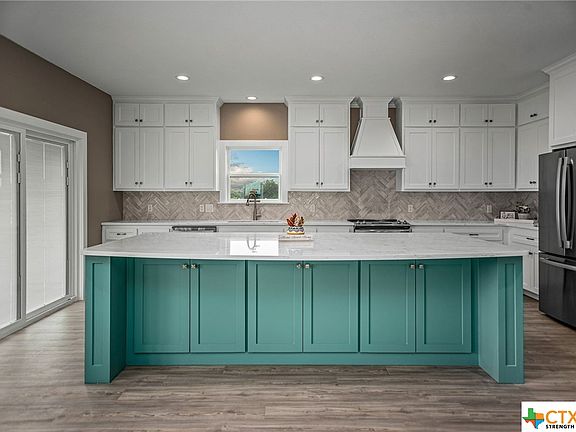 3rd image of 22 Keller Dr