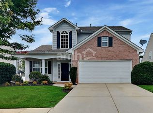 5 Maurice Ln, Simpsonville, SC 29681