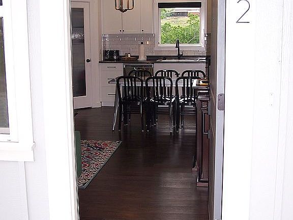 4th image of 172 Forest Ave