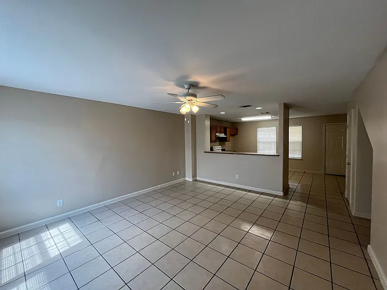 5202 Fountain Lake — Photo 6
