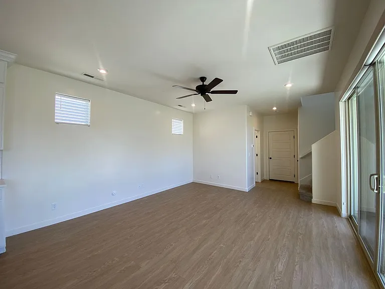 767 W Scarlet Hill Dr — Photo 5