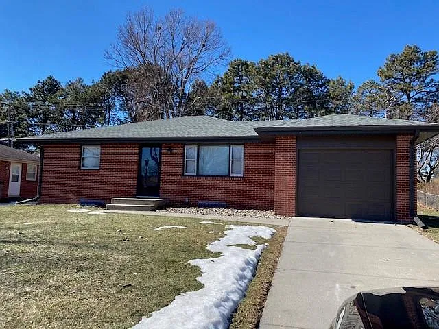 3 bed, 1600 sqft, $2,150 — Photo 1