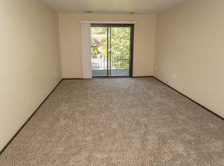 1813 Treetop Dr APT 14B, Erie, PA 16509