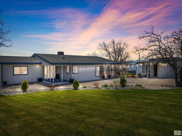 5094 Sagebrush Dr, Sun Valley, NV 89433