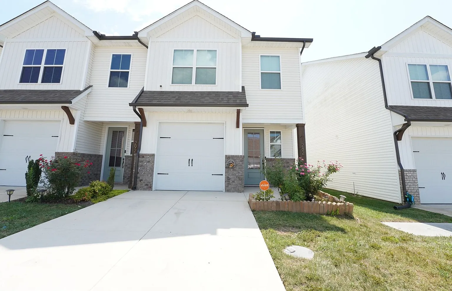 Charming 3BR Condo in Lenoir City — Photo 2