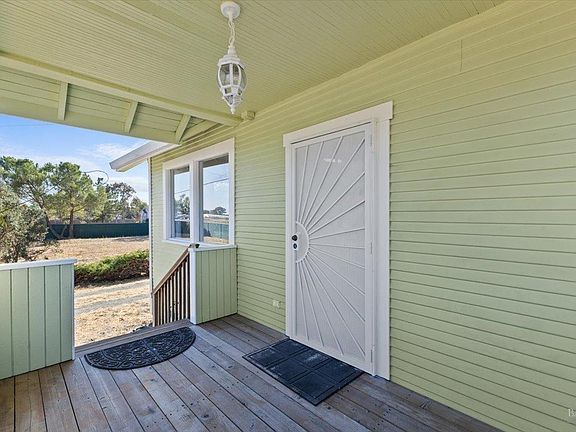 5th image of 4517 Langner Avenue