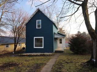 207 W 7th St, Hartford City, IN 47348