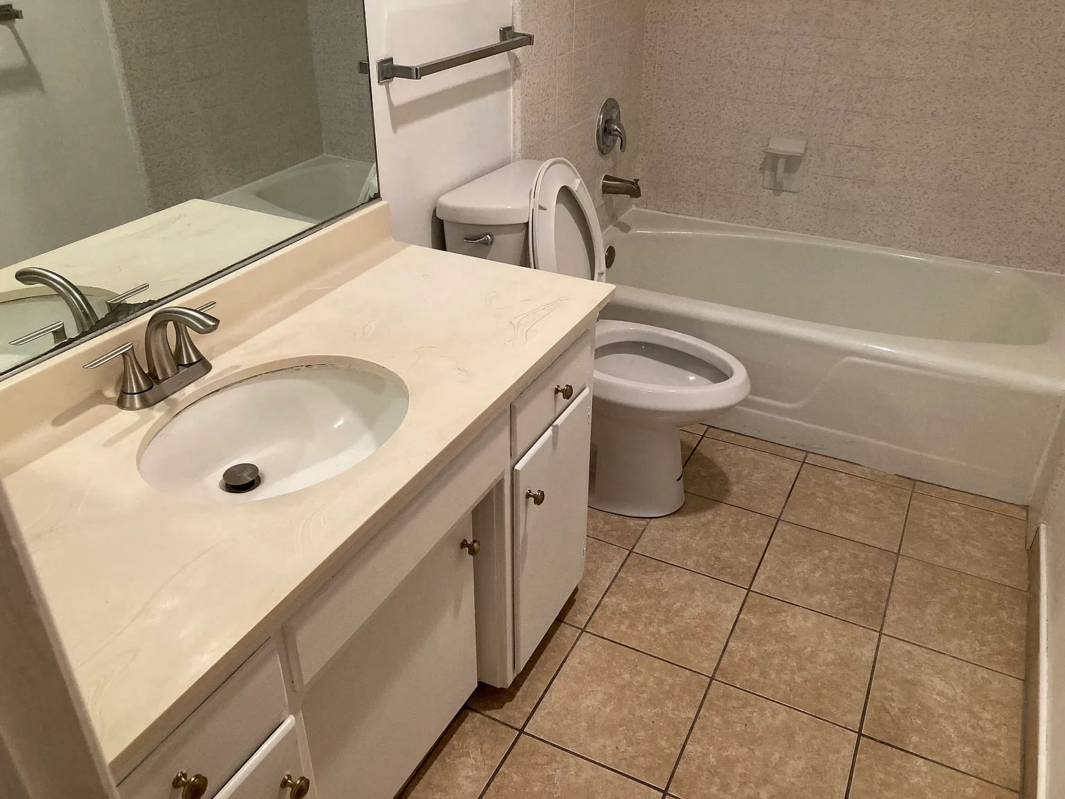 2 bed, 935 sqft, $2,485 — Photo 2