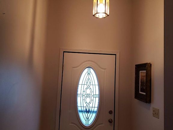 2nd image of 200 Donalynn Dr