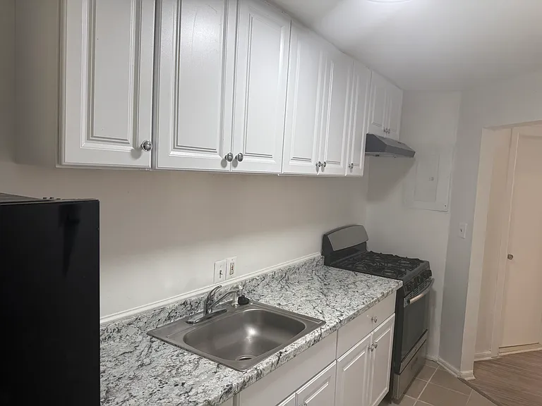 2924 Southern Ave SE #1 — Photo 4