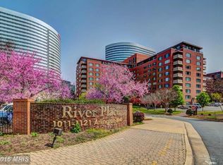 1021 Arlington Blvd APT 706, Arlington, VA 22209
