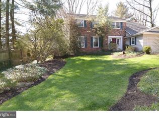 424 Doral Dr, Cherry Hill, NJ 08003