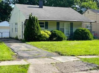 744 W Mapledale Ave, Hazel Park, MI 48030