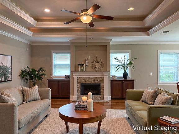 3rd image of 2525 Lantana Ln