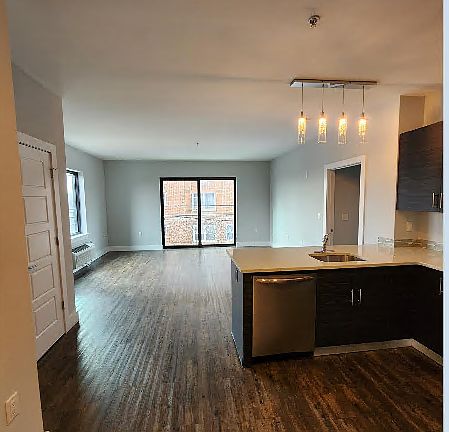 2nd image of 420 Anderson Ave Unit 304
