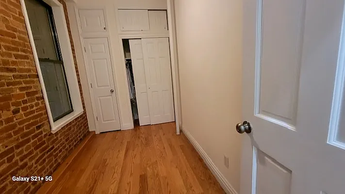 Rented by Chartwell Manhattan Realty | media 12