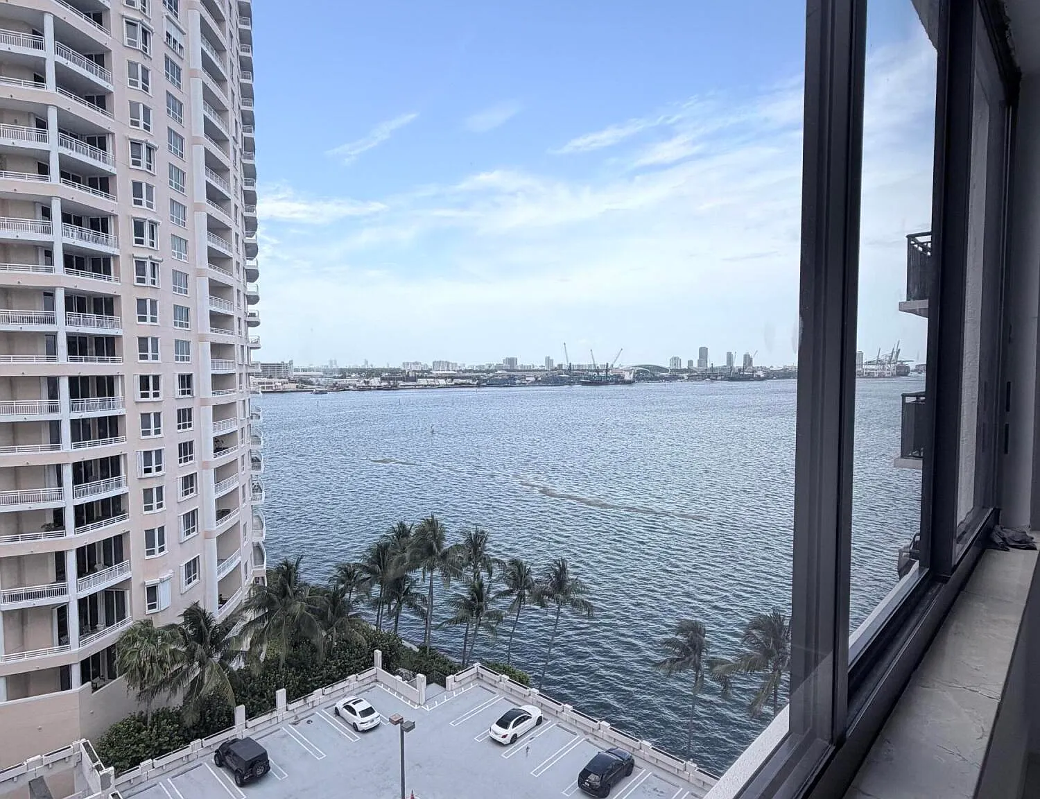 1 bed, 1.0 bath, 640 sqft, $3,000 — Photo 2