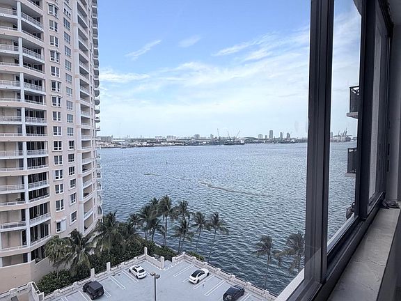 2nd image of 540 Brickell Key Dr APT 1224