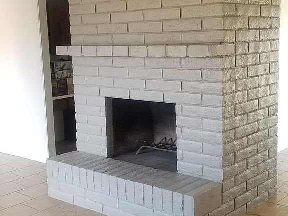 2nd image of 1129 Meadows Dr