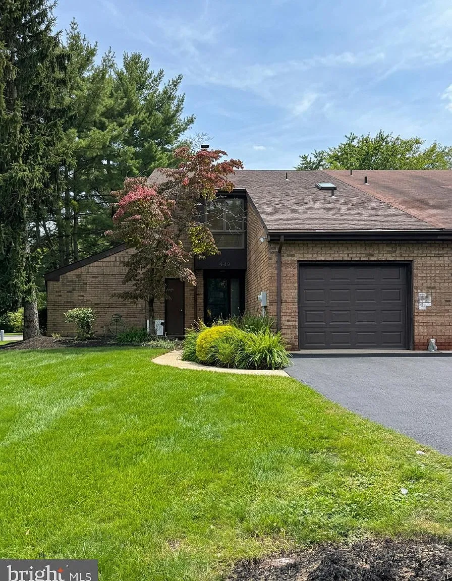 2 bed, 2.5 bath, 1773 sqft, $3,200 — Photo 1