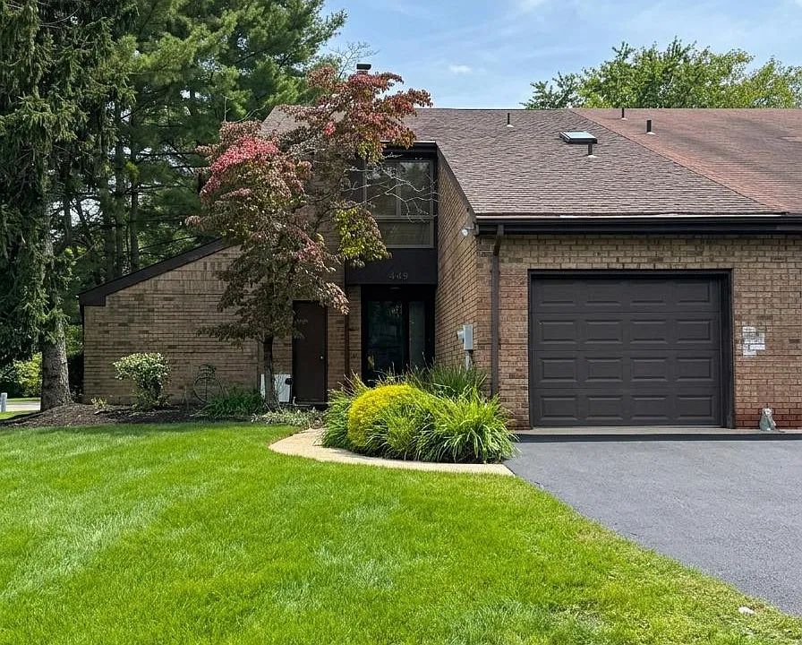 449 Willowbrook Dr