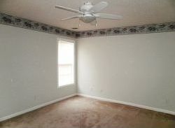 3rd image of 4600 Honeysuckle Ln