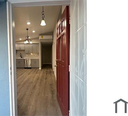 1st image of 2631 Ophelia Ave