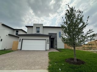 11208 Cantabria Dr, Laredo, TX 78045