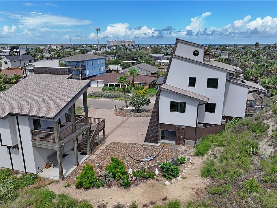 1st image of 600 E Oaks Ave