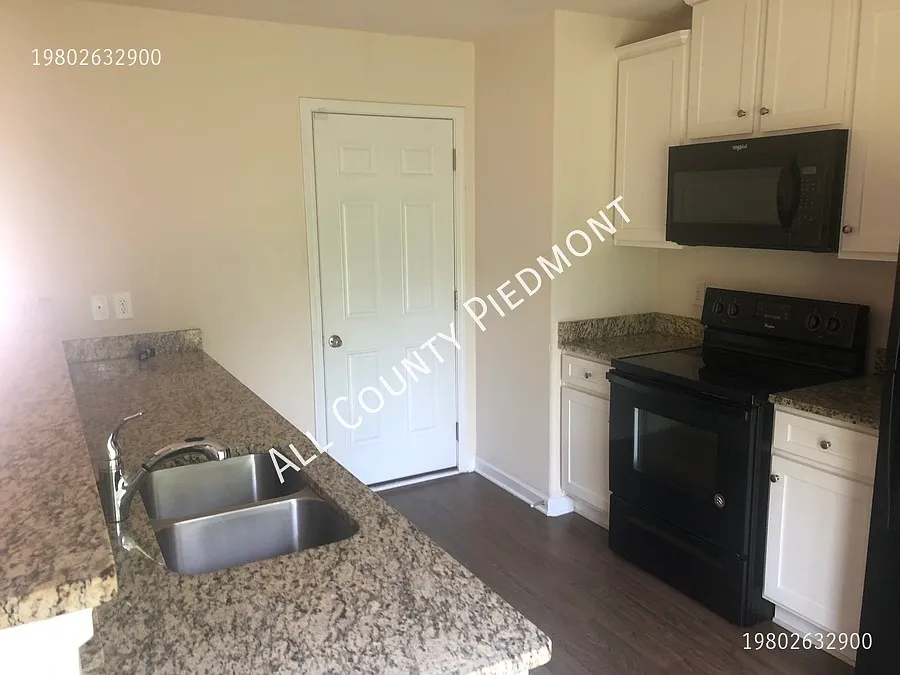 3009 Chatuge Ct. — Photo 3