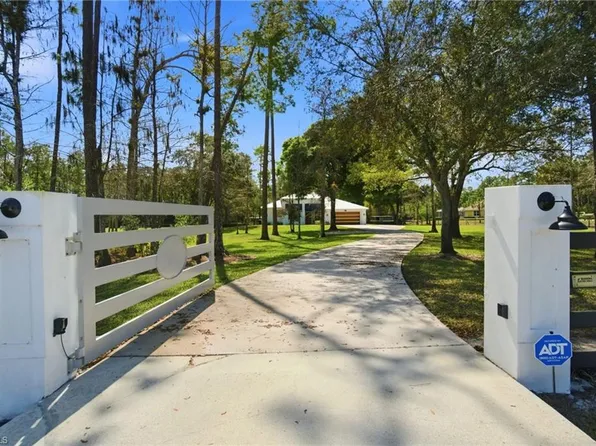 4740 5th AVE SW, NAPLES, FL 34119